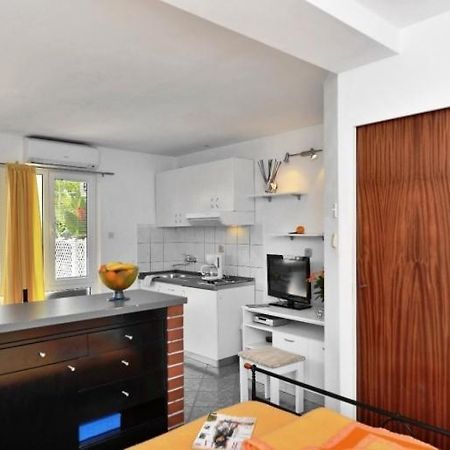 Studio Apartments 4 Two Bol Dış mekan fotoğraf