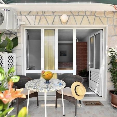 Studio Apartments 4 Two Bol Dış mekan fotoğraf