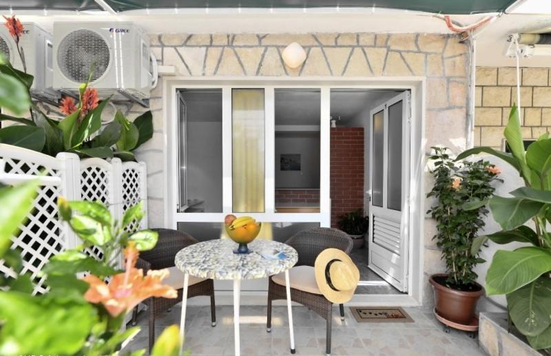 Studio Apartments 4 Two Bol Dış mekan fotoğraf