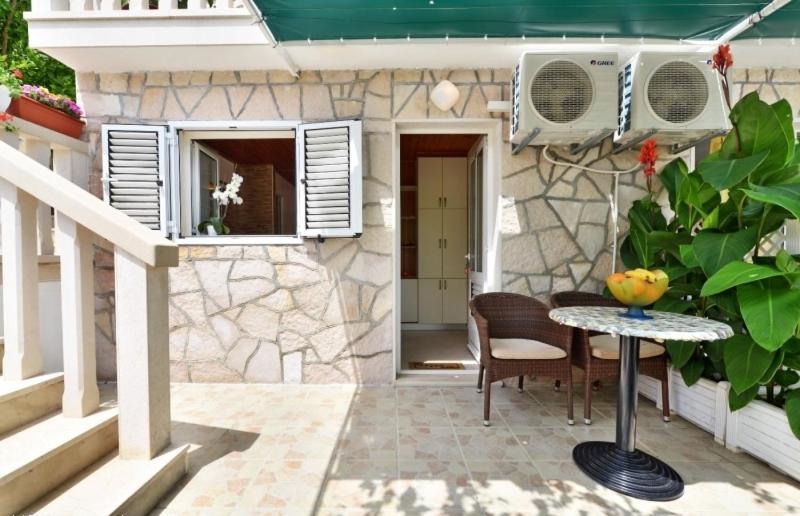 Studio Apartments 4 Two Bol Dış mekan fotoğraf
